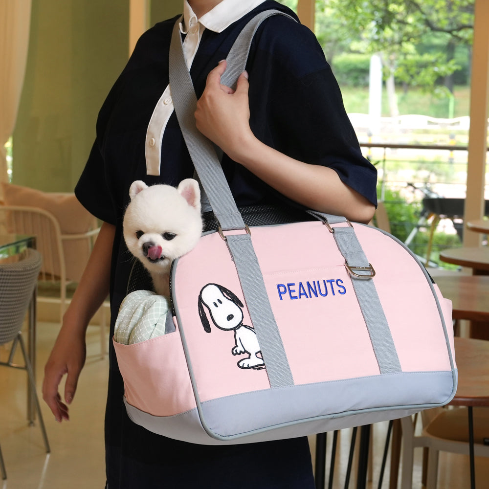 Peanuts Round Shoulder Carrier