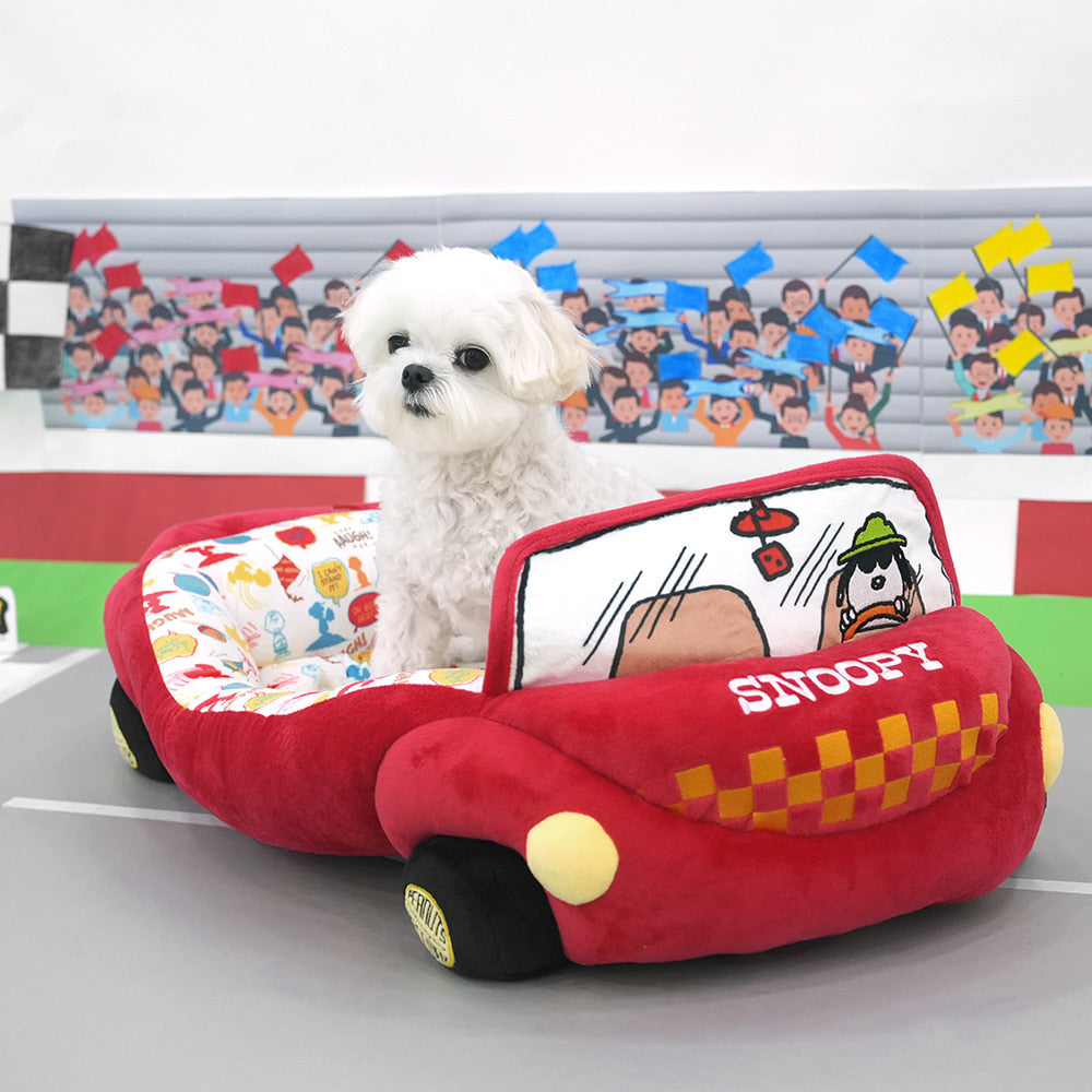 Peanuts Driving Car Bed